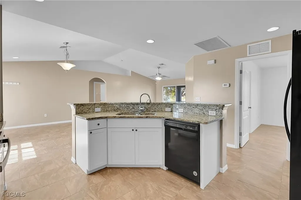 1621 NW 18th Street Cape Coral FL 33993