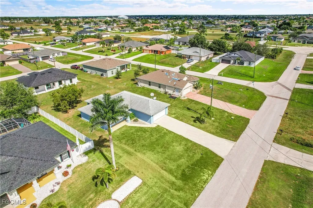 1621 NW 18th Street Cape Coral FL 33993