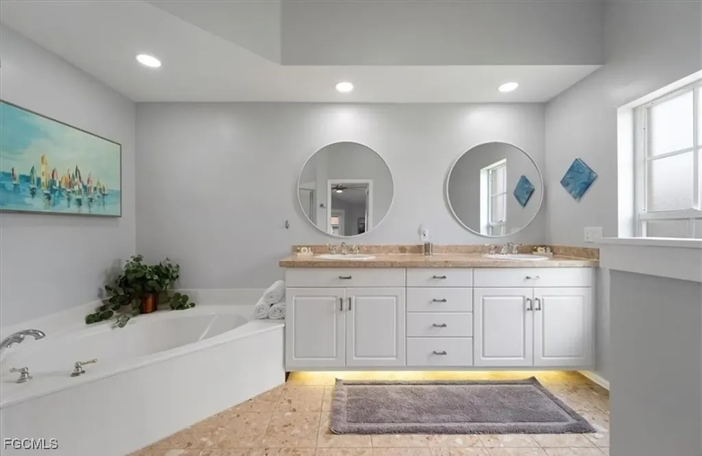 4921 SW 11th Place Cape Coral FL 33914