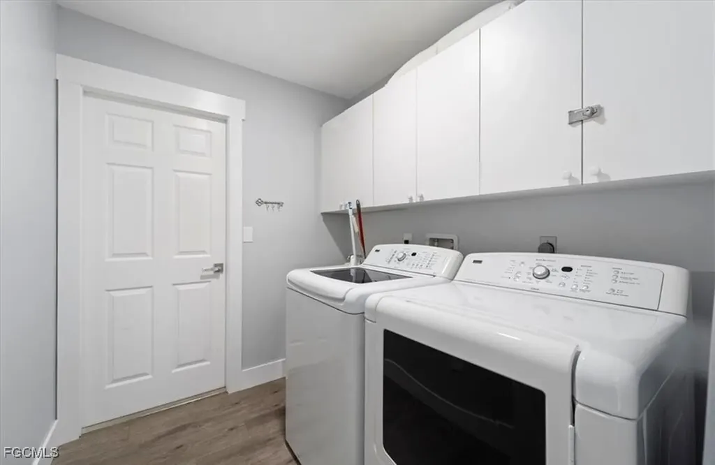 4921 SW 11th Place Cape Coral FL 33914
