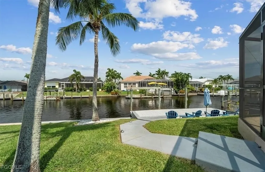 4921 SW 11th Place Cape Coral FL 33914