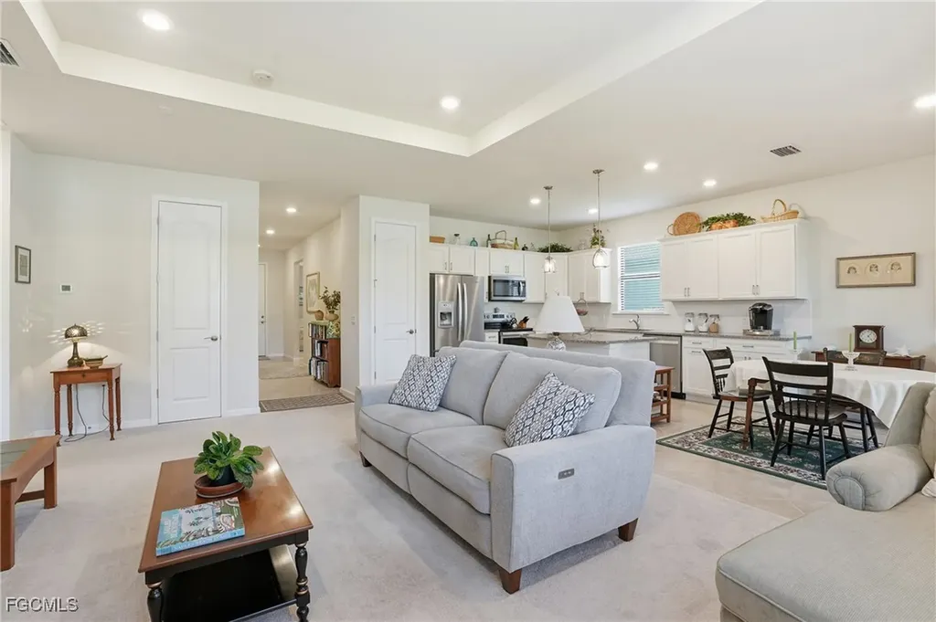 16083 Mistflower Drive Alva FL 33920