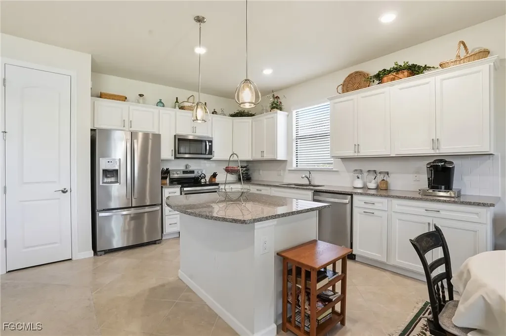 16083 Mistflower Drive Alva FL 33920