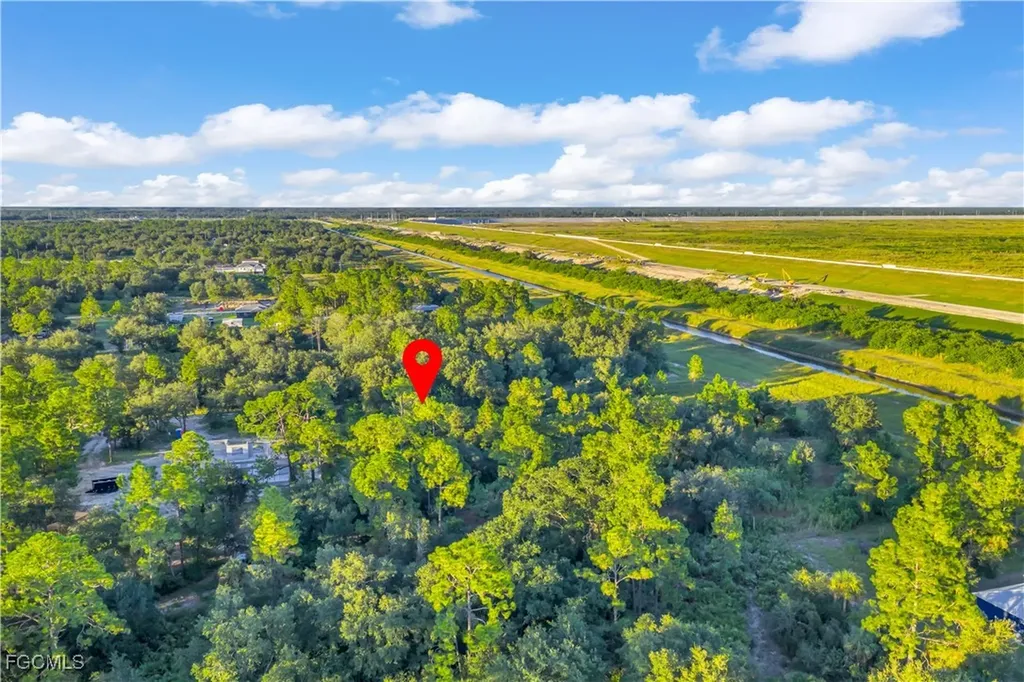 7547 22nd Place Labelle FL 33935