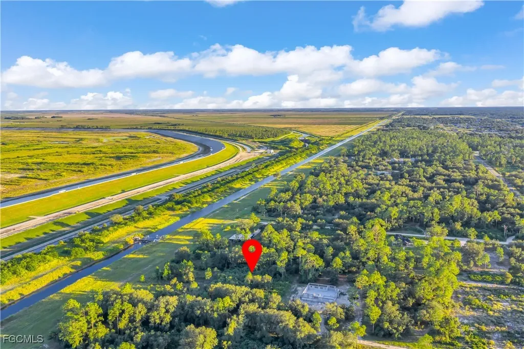 7547 22nd Place Labelle FL 33935