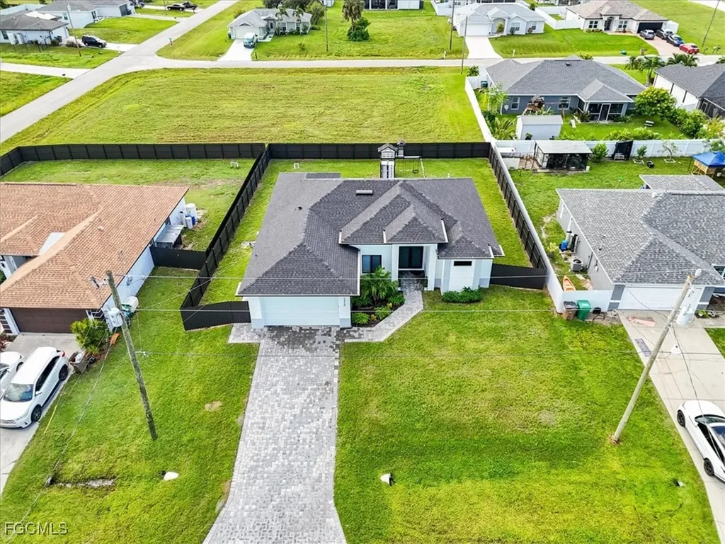 1310 NW 10th Terrace Cape Coral FL 33993