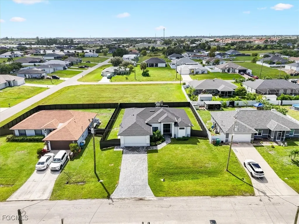 1310 NW 10th Terrace Cape Coral FL 33993