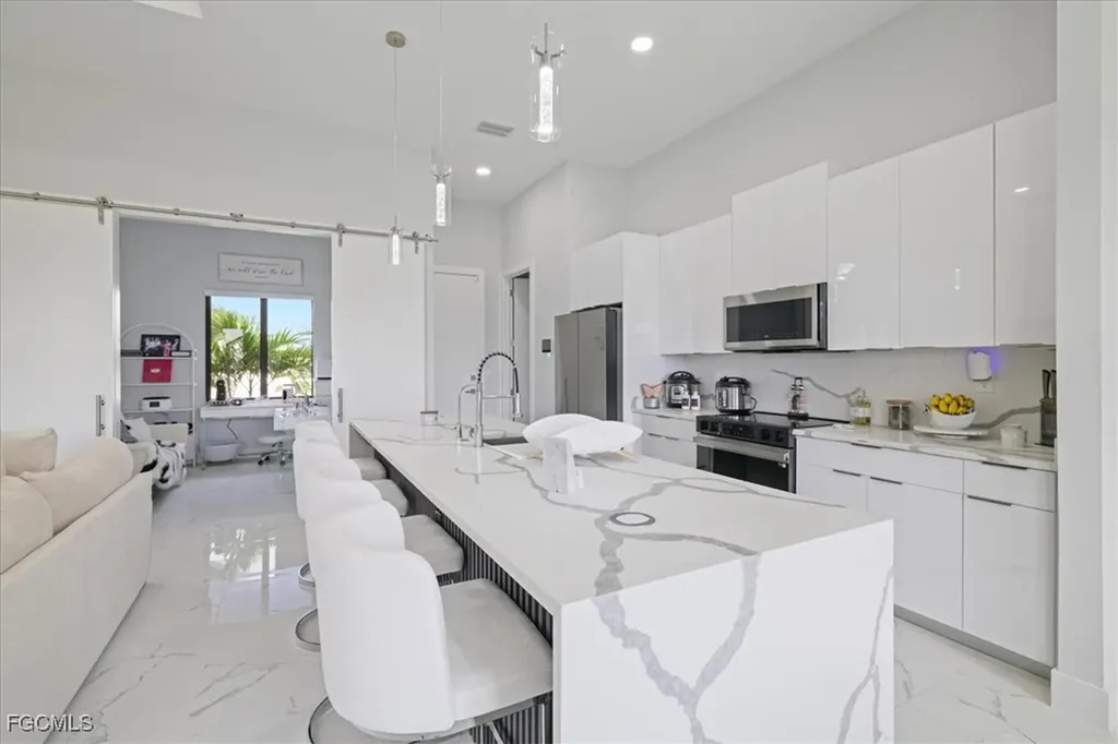 1310 NW 10th Terrace Cape Coral FL 33993