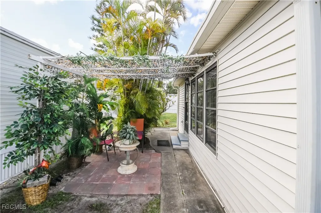8628 Firwood Drive Estero FL 33928