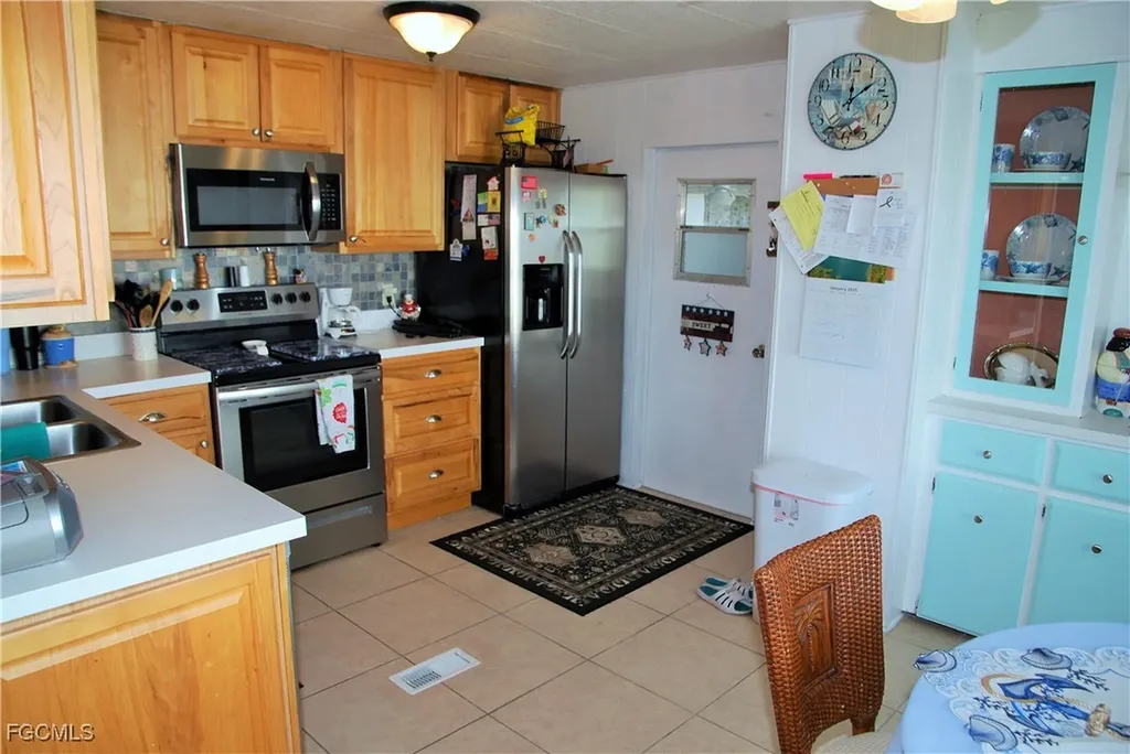 80 Snead Drive North Fort Myers FL 33903