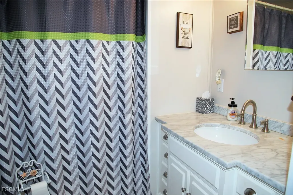 80 Snead Drive North Fort Myers FL 33903