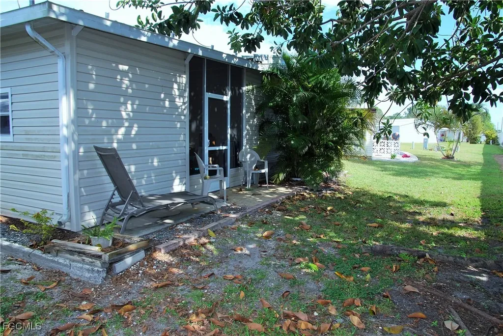 80 Snead Drive North Fort Myers FL 33903