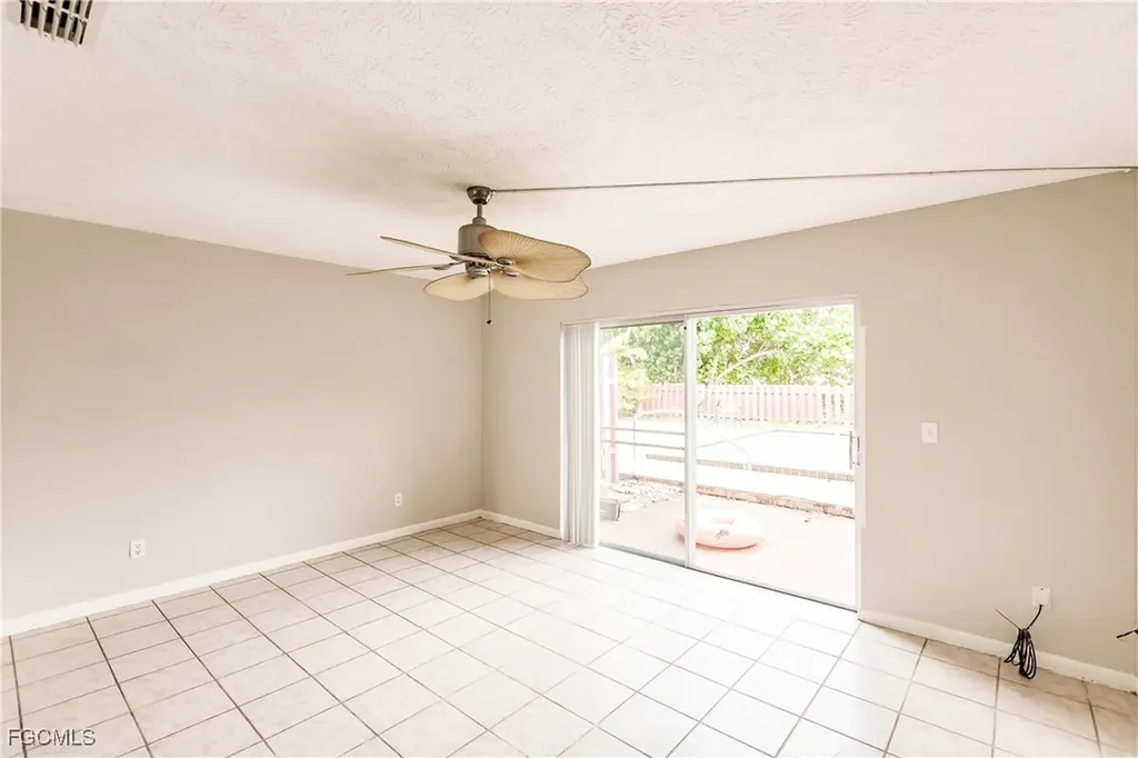 1123 SW 48th Terrace Cape Coral FL 33914