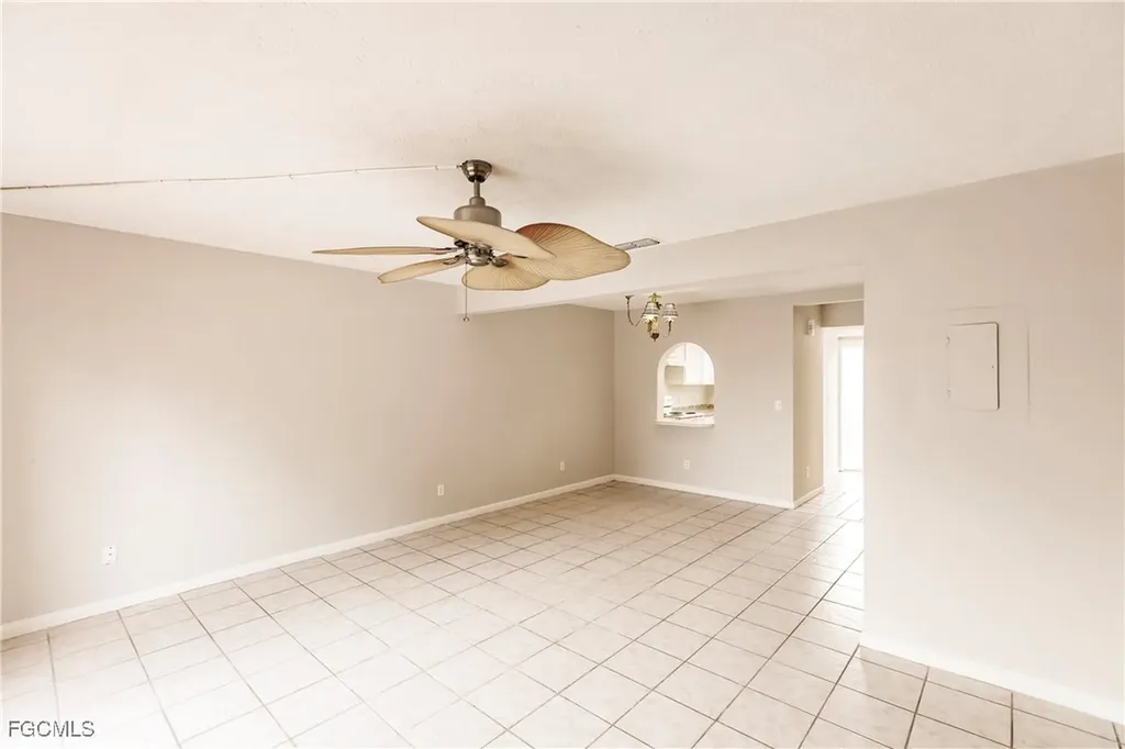 1123 SW 48th Terrace Cape Coral FL 33914