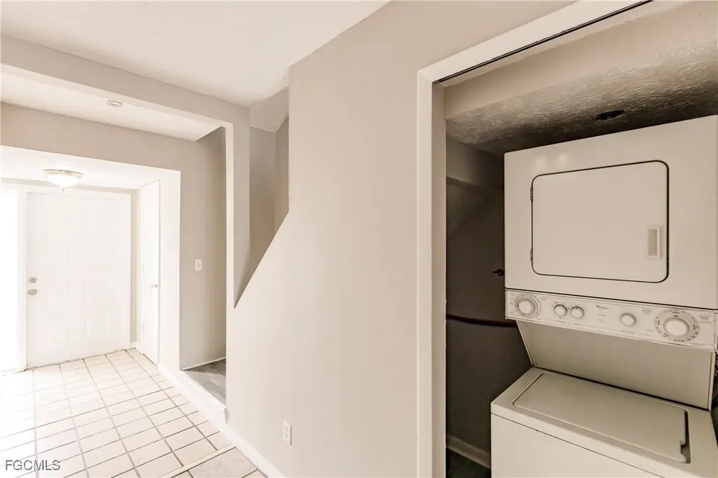 1123 SW 48th Terrace Cape Coral FL 33914