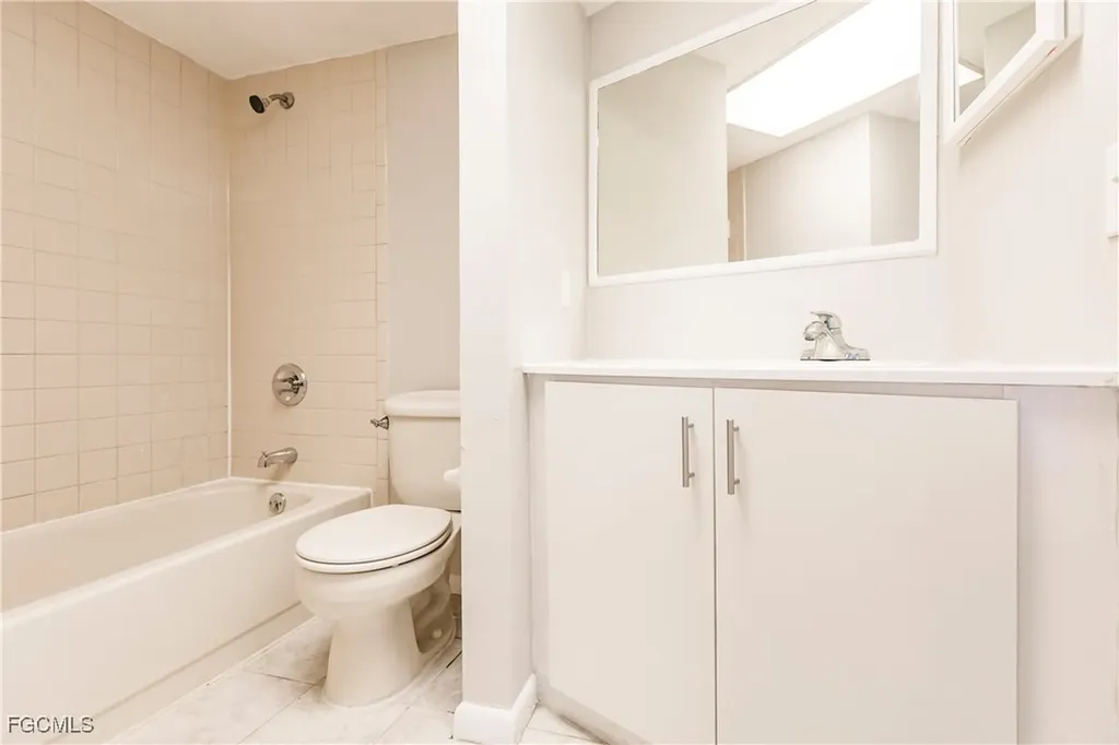 1123 SW 48th Terrace Cape Coral FL 33914