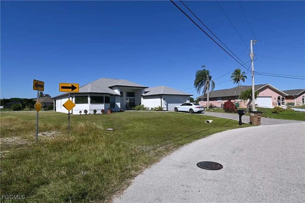 216 SW 20th Street Cape Coral FL 33991