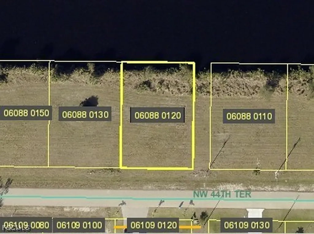 3909 NW 44th Terrace Cape Coral FL 33993