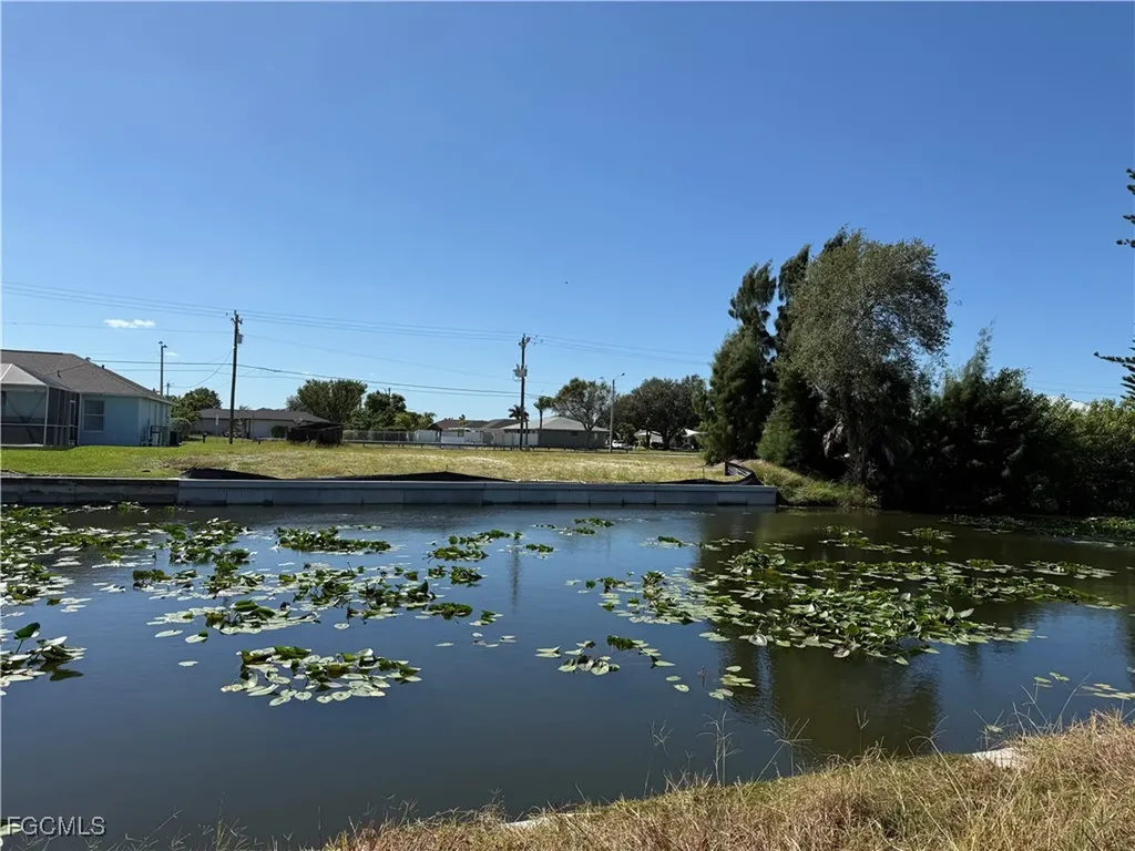 118 SW 31st Terrace Cape Coral FL 33914