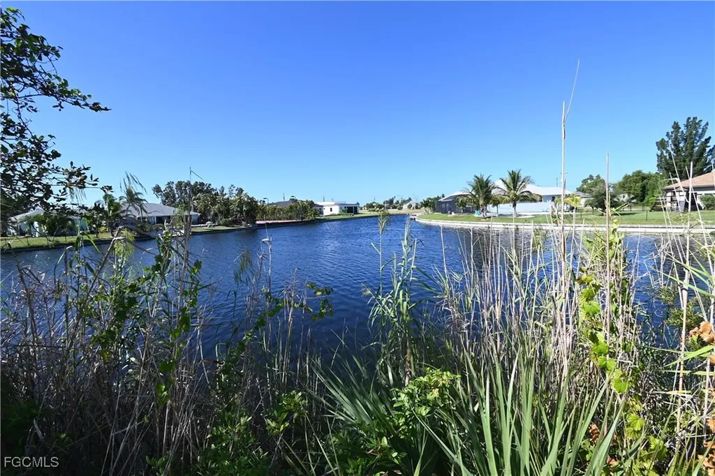 434 SW 30th Avenue Cape Coral FL 33991
