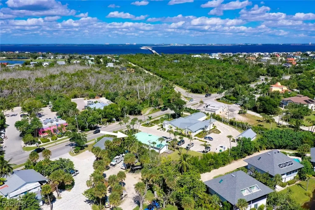 1025 Periwinkle Way Sanibel FL 33957