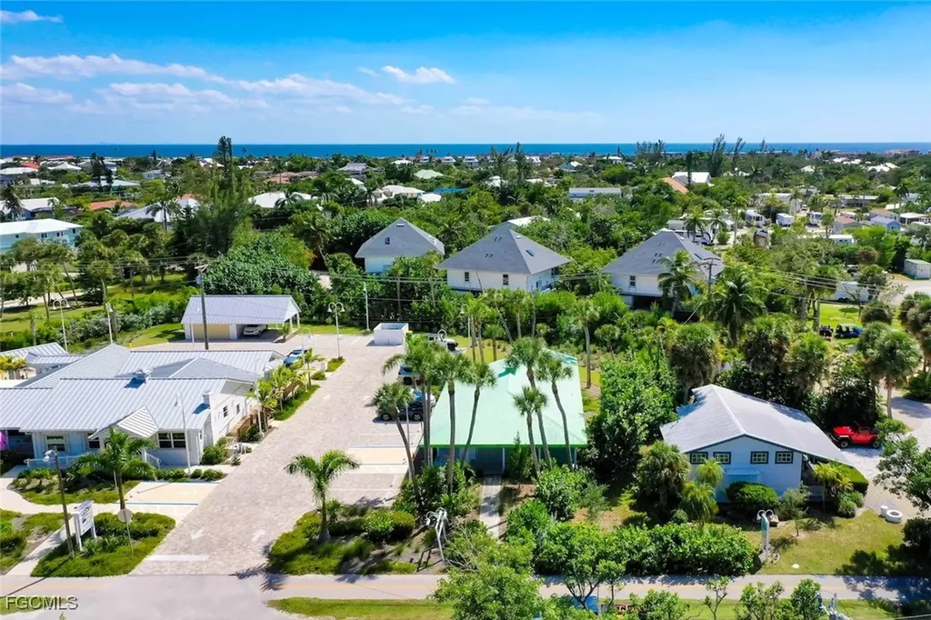 1025 Periwinkle Way Sanibel FL 33957