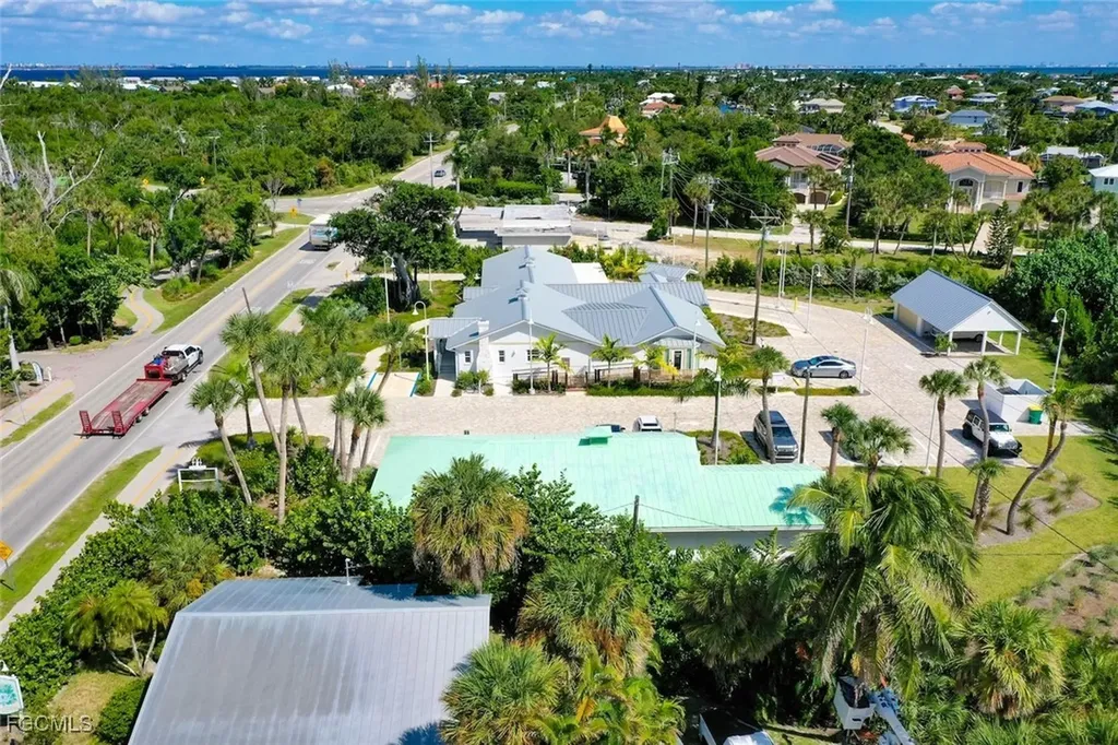 1025 Periwinkle Way Sanibel FL 33957