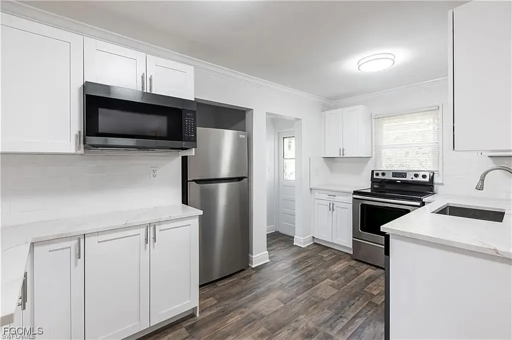 2217 Dora Street Fort Myers FL 33901