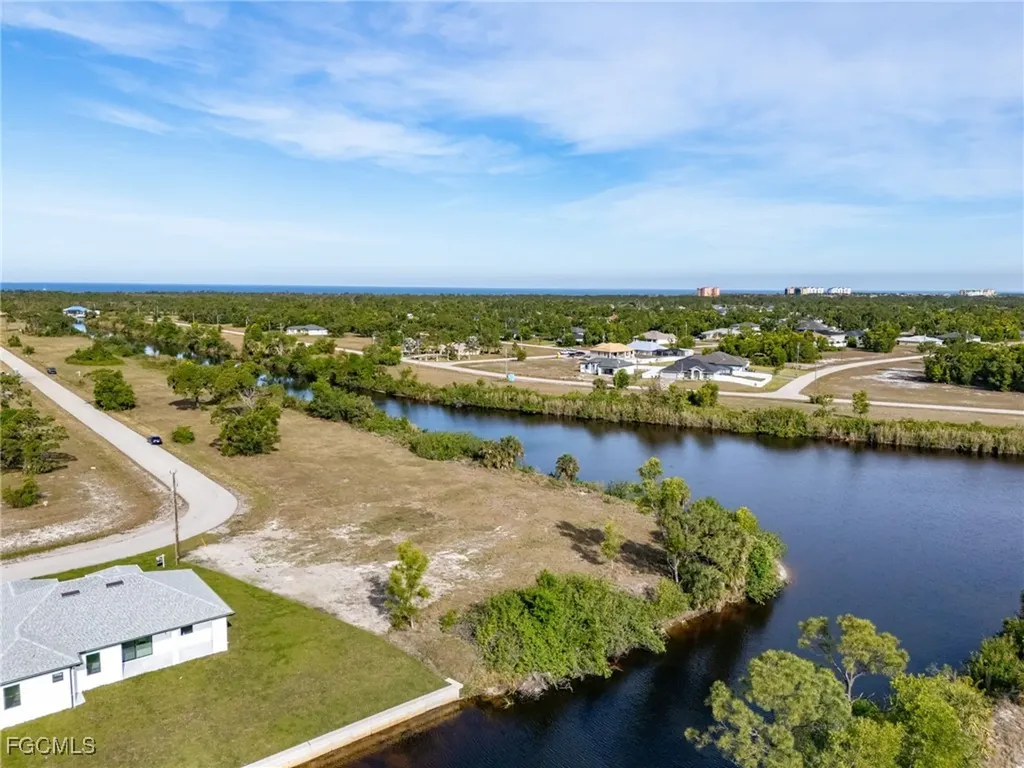 4341 NW 36th Avenue Cape Coral FL 33993