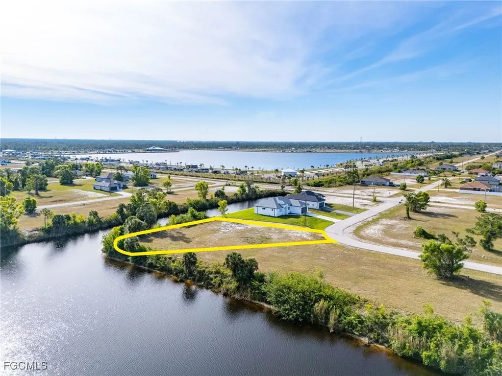 4341 NW 36th Avenue Cape Coral FL 33993