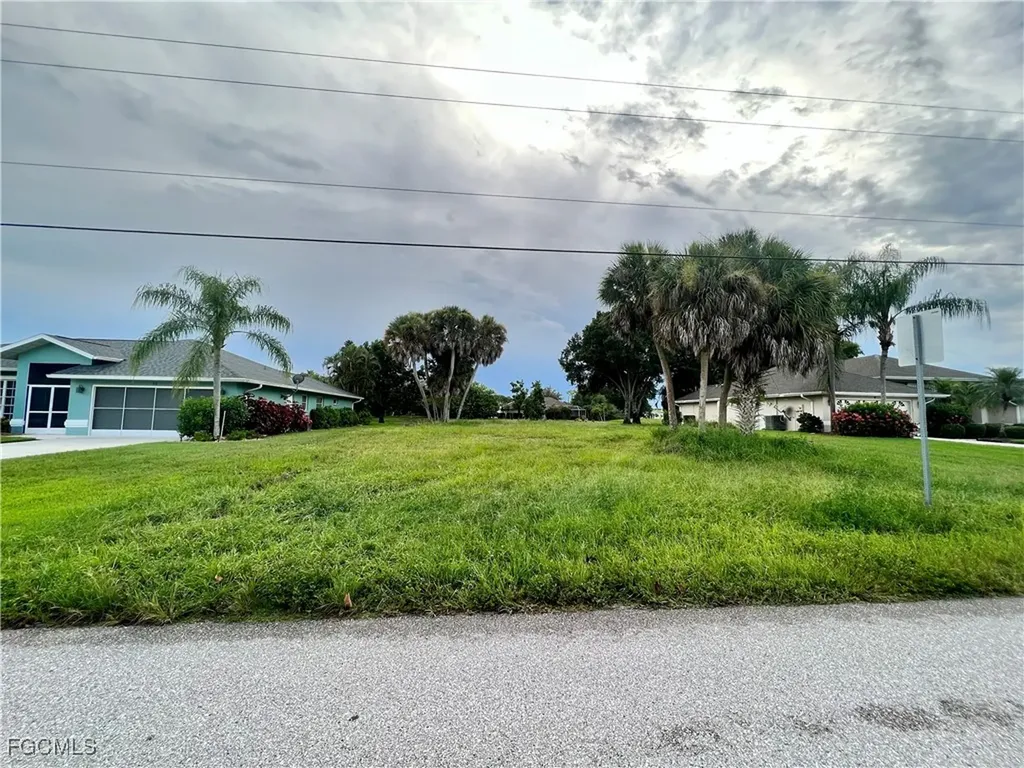 11 Sportsman Road Rotonda West FL 33947