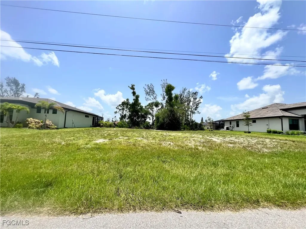 1414 SW 1st Place Cape Coral FL 33991