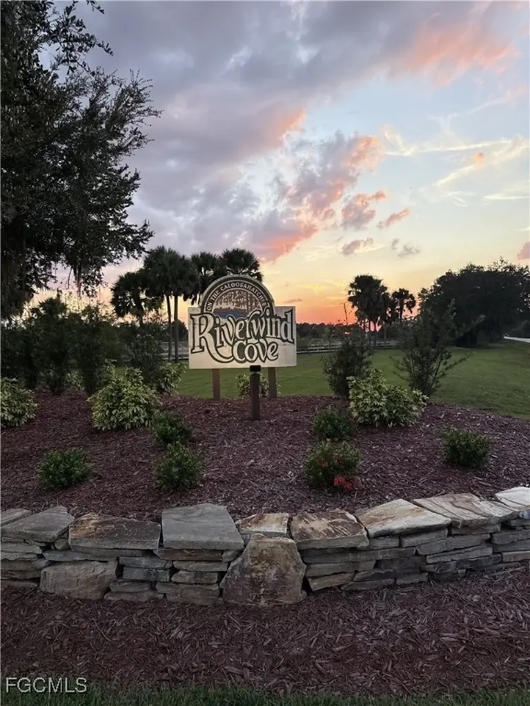 18150 Riverwind Drive Alva FL 33920