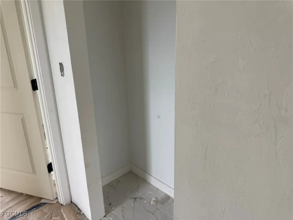 1423 NW 24th Terrace Cape Coral FL 33993