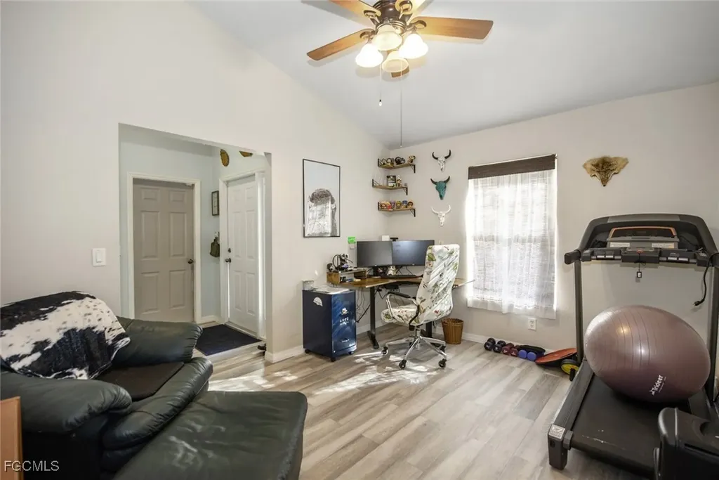 2005 Mcarthur Avenue Alva FL 33920