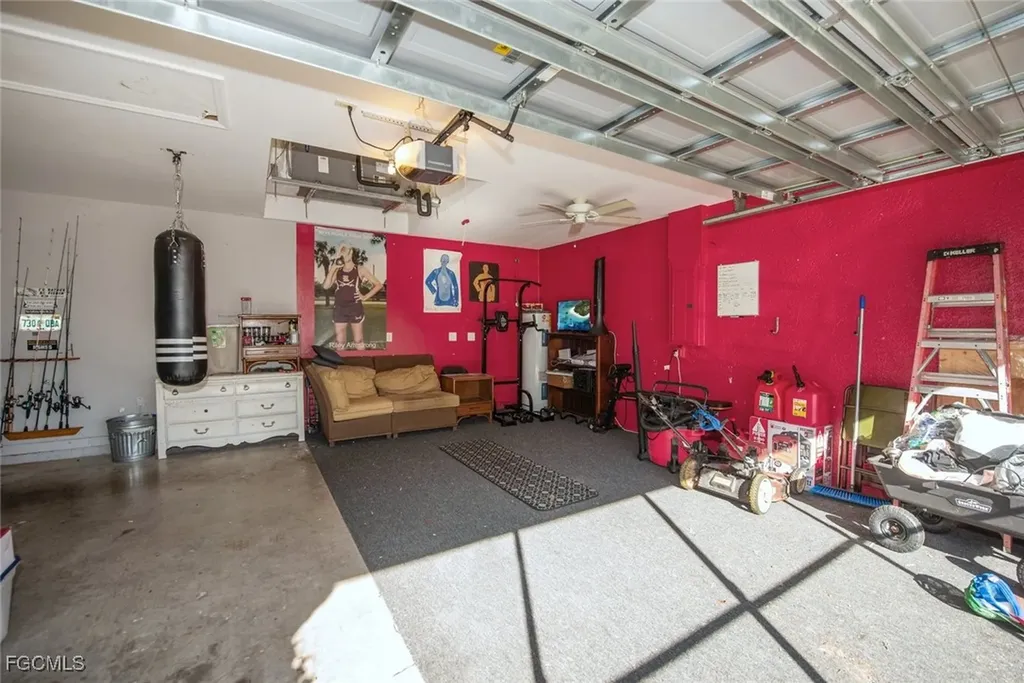 2005 Mcarthur Avenue Alva FL 33920