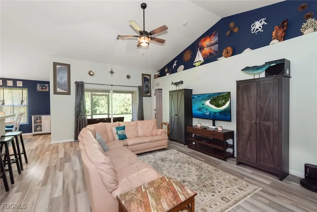 2005 Mcarthur Avenue Alva FL 33920