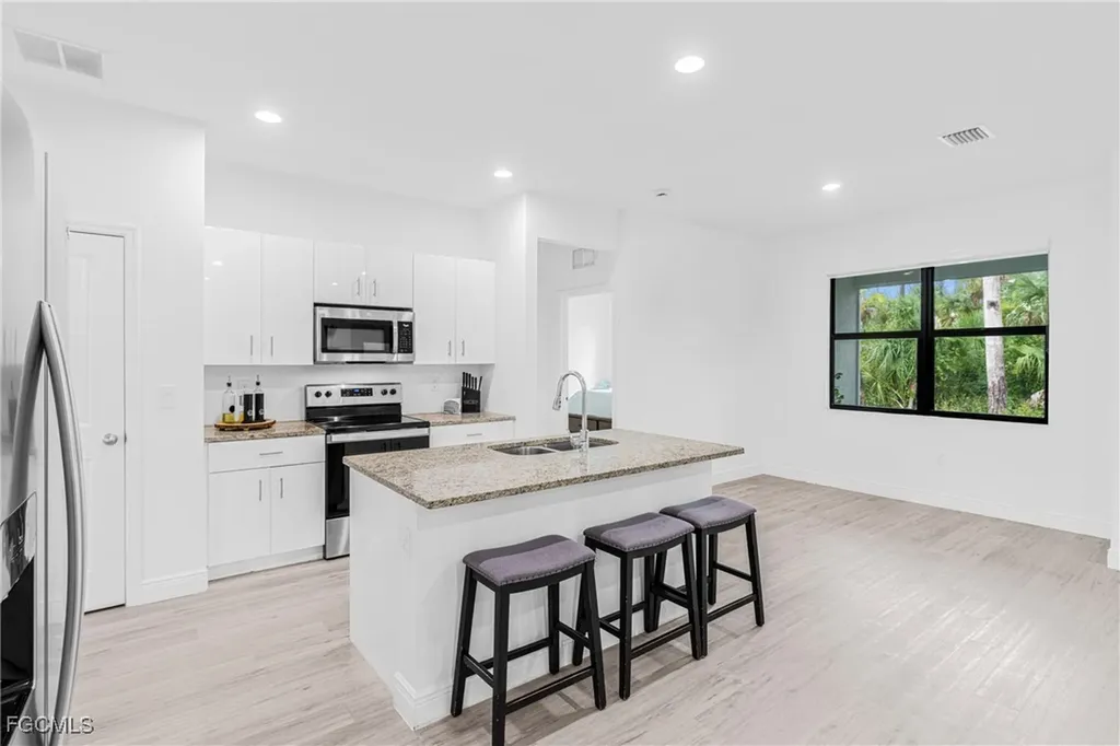 1158 E Benbow Circle Labelle FL 33935