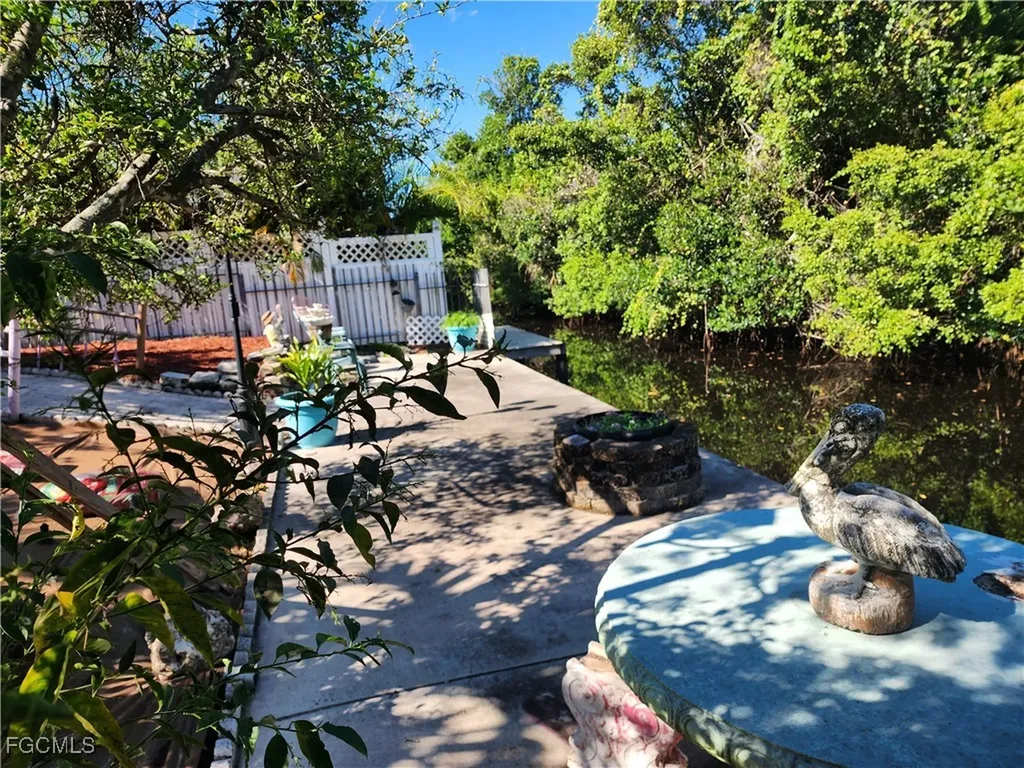 1370 Harbor View Drive North Fort Myers FL 33917