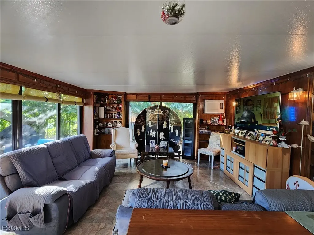 1370 Harbor View Drive North Fort Myers FL 33917