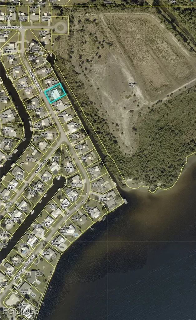 1370 Harbor View Drive North Fort Myers FL 33917