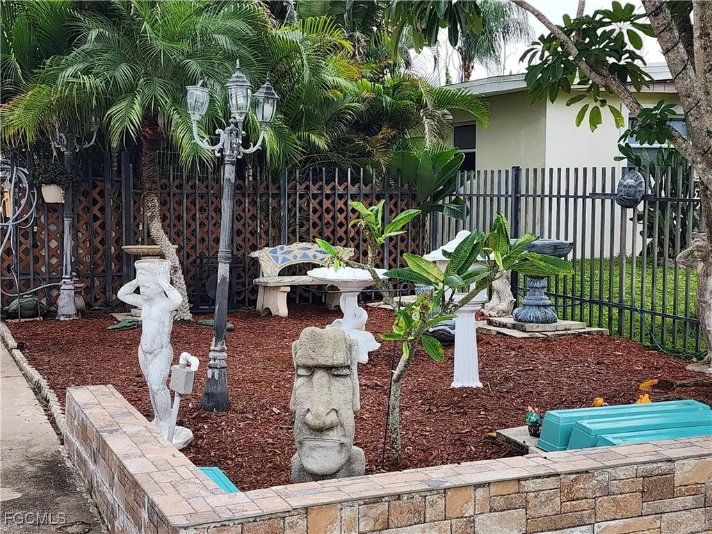 1370 Harbor View Drive North Fort Myers FL 33917