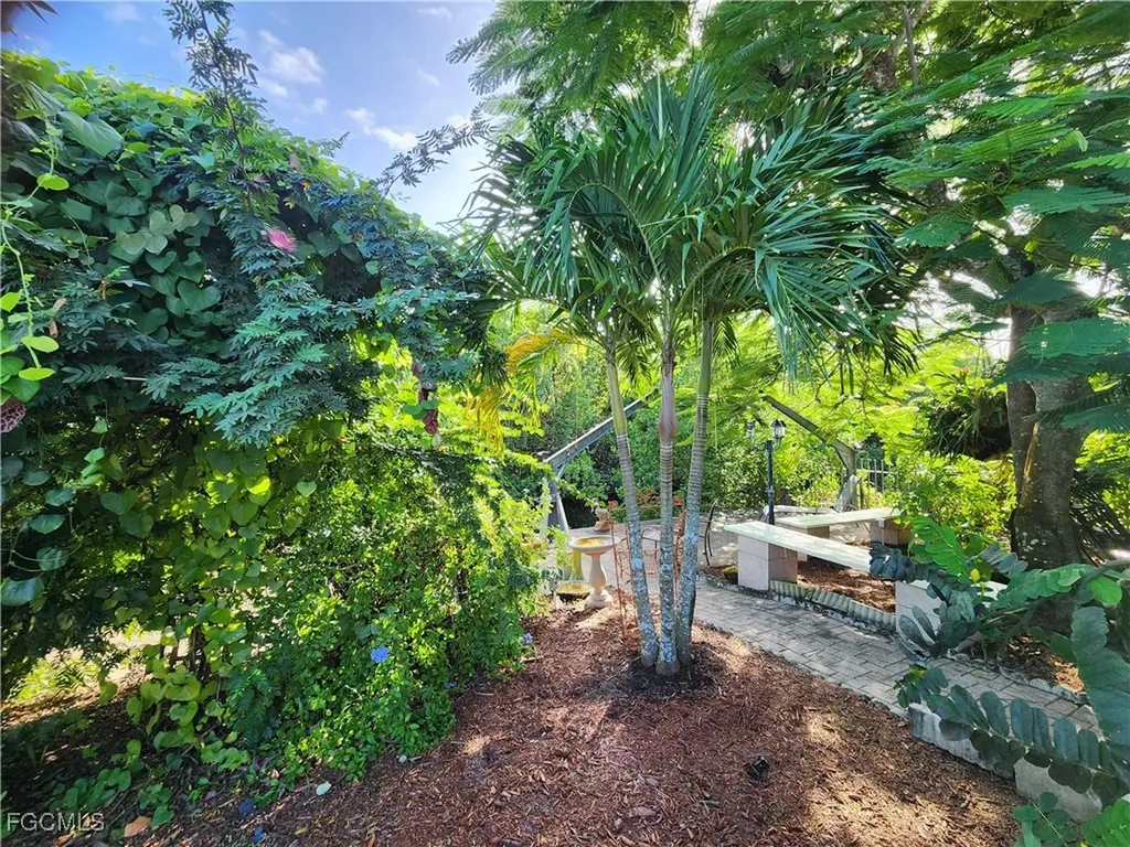 1370 Harbor View Drive North Fort Myers FL 33917
