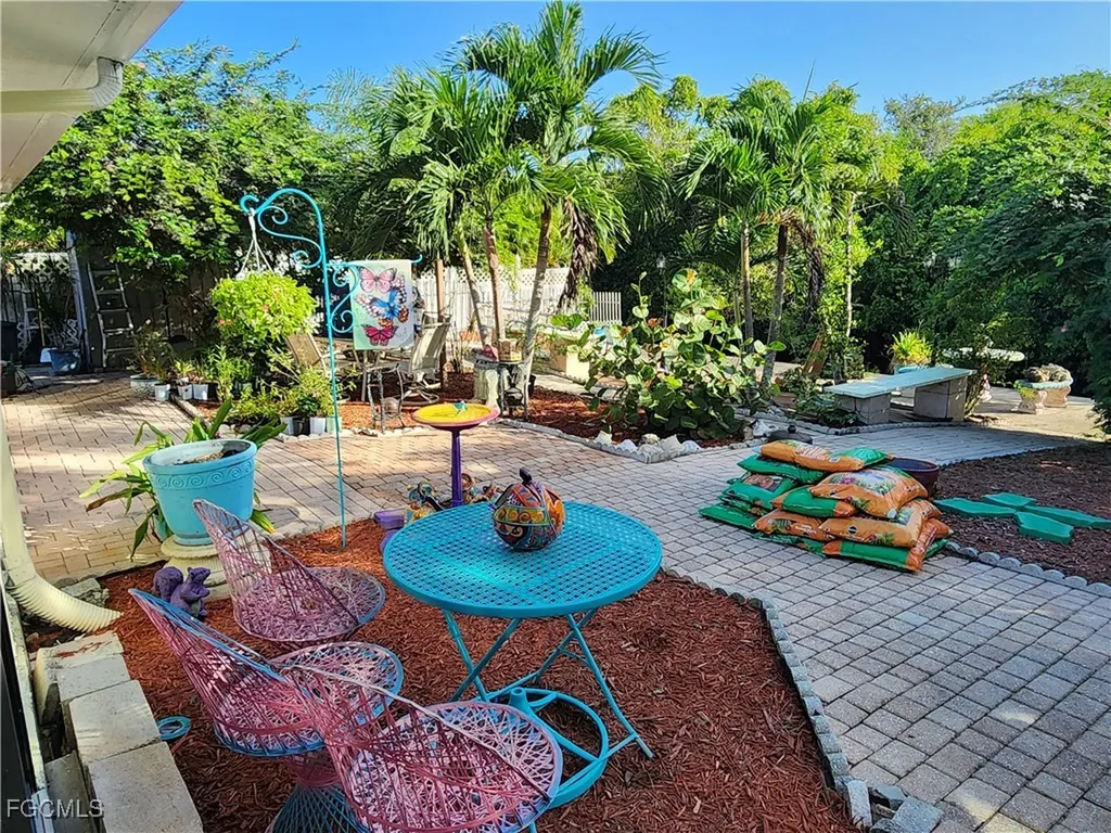 1370 Harbor View Drive North Fort Myers FL 33917