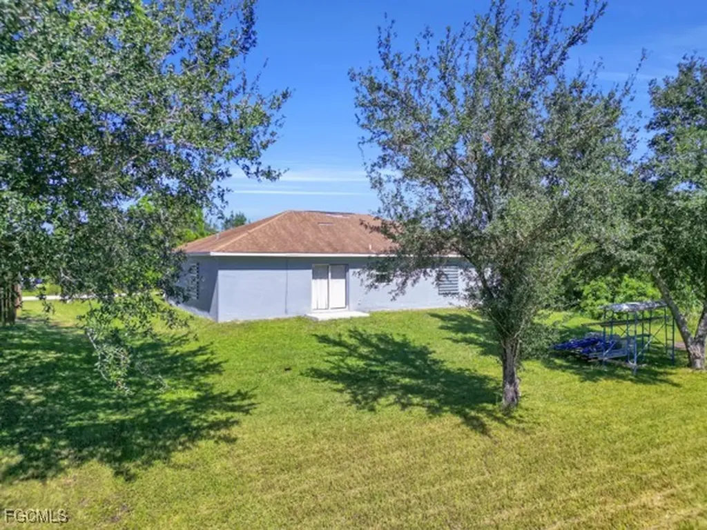 3203 38th Street W Lehigh Acres FL 33971