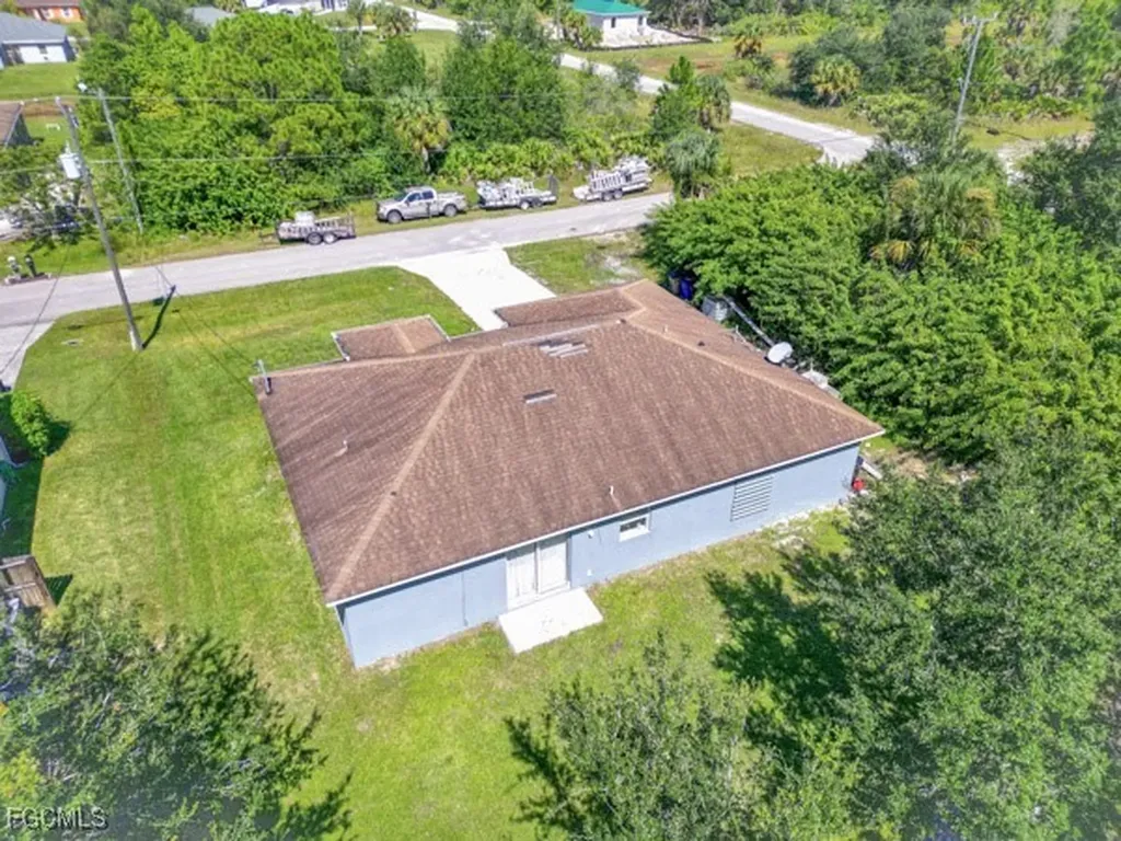 3203 38th Street W Lehigh Acres FL 33971