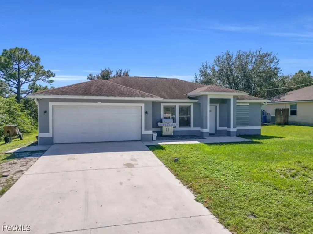 3203 38th Street W Lehigh Acres FL 33971