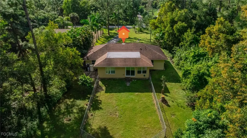 460 3rd Street SW Naples FL 34117