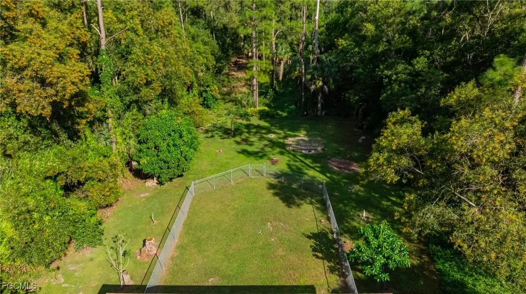 460 3rd Street SW Naples FL 34117