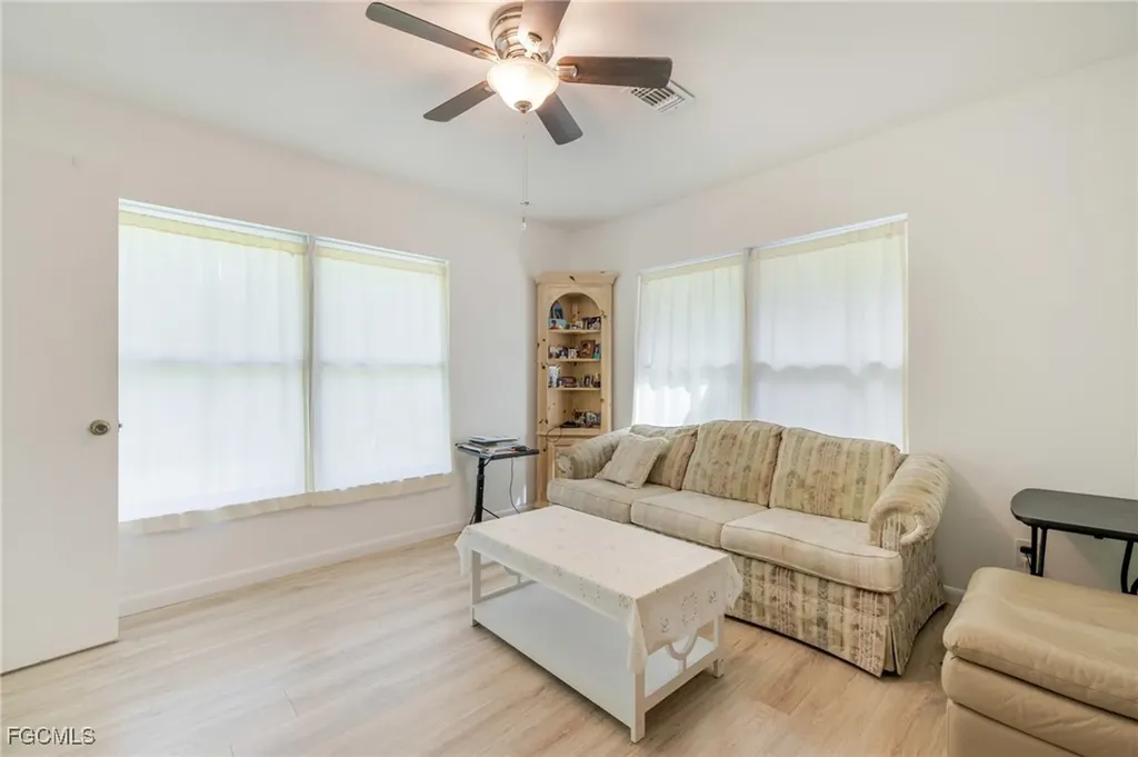 460 3rd Street SW Naples FL 34117